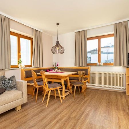 Herzerl-Chalet Appartements 弗拉绍 外观 照片