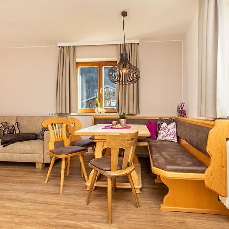 Herzerl-Chalet Appartements 弗拉绍 外观 照片