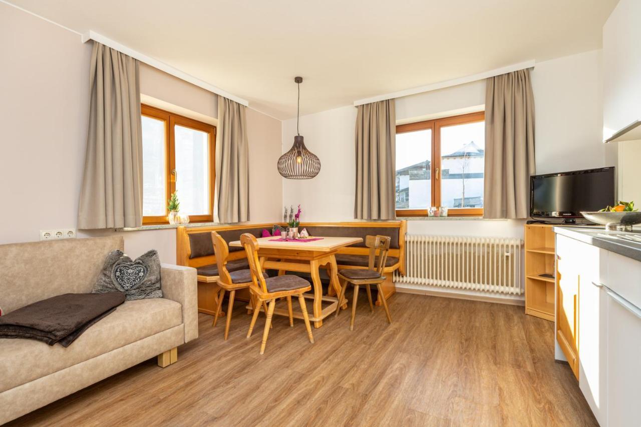 Herzerl-Chalet Appartements 弗拉绍 外观 照片