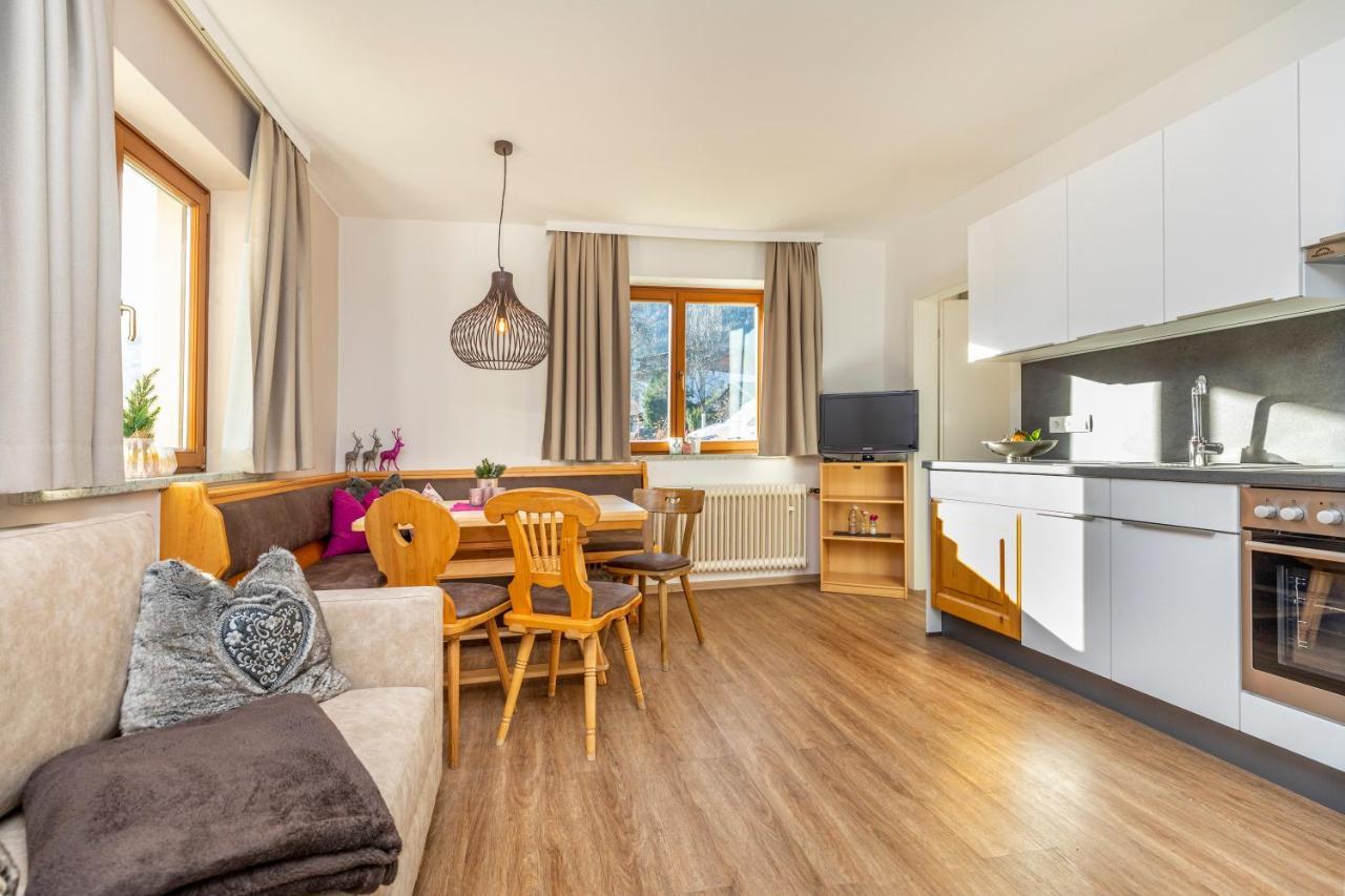 Herzerl-Chalet Appartements 弗拉绍 外观 照片
